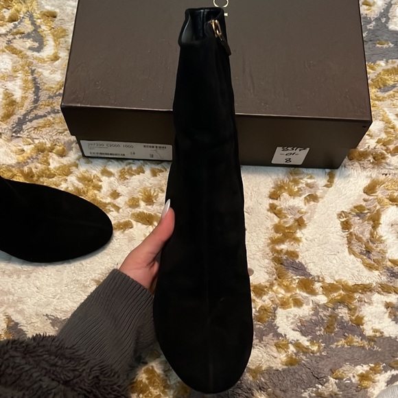 Gucci suede studded boots have been worn size 38 - Picture 10 of 13